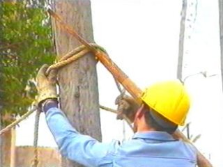 GESA CAMBIO POSTE (16)  PREVENCION RIESGOS